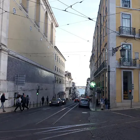 艾美丽客房公寓 2*